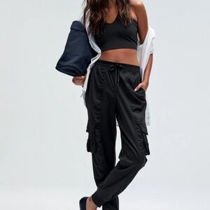 Lululemon Dance Studio Relaxed-Fit Mid-Rise Cargo Jogger